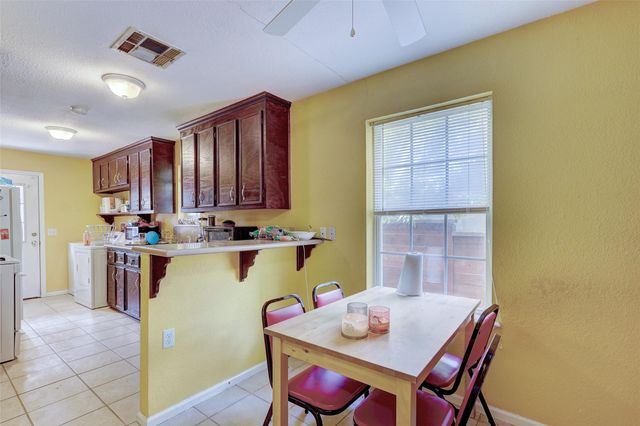 611 W Live Oak ST, Austin, TX 78704