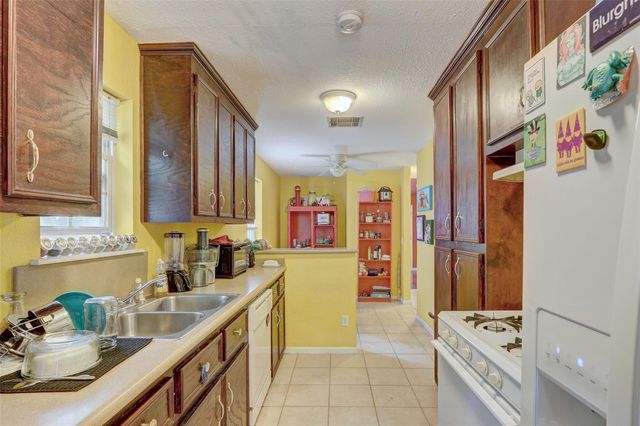 611 W Live Oak ST, Austin, TX 78704