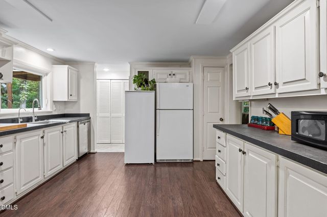 48 Foster Lane, Pittsboro, NC 27312