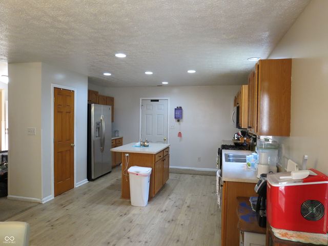 1545 Black Oak Court, Franklin, IN 46131