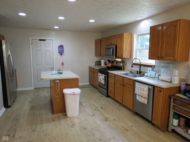 1545 Black Oak Court, Franklin, IN 46131
