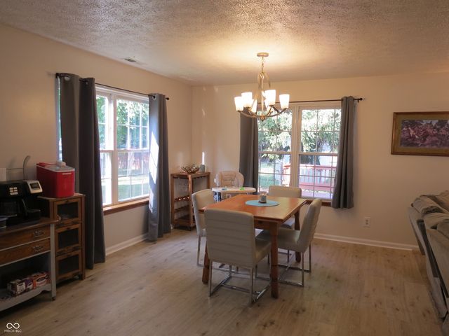 1545 Black Oak Court, Franklin, IN 46131