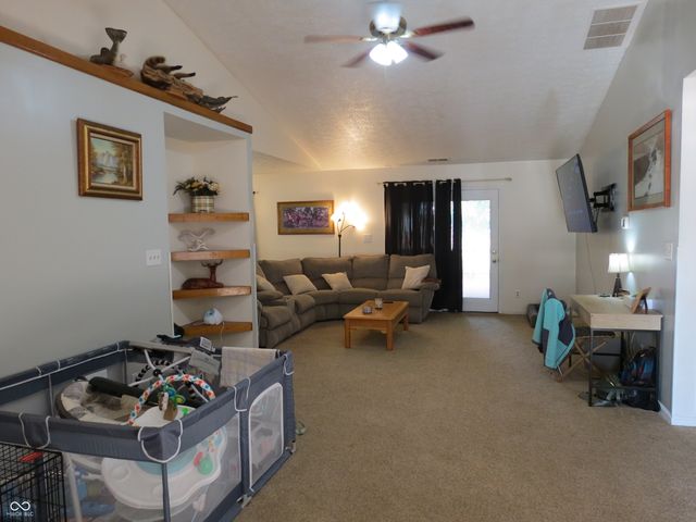 1545 Black Oak Court, Franklin, IN 46131