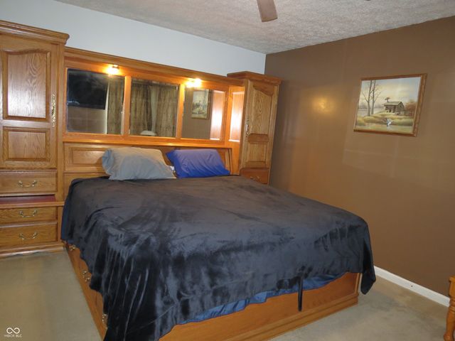 1545 Black Oak Court, Franklin, IN 46131