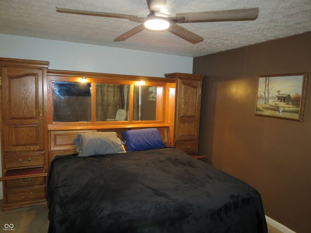 1545 Black Oak Court, Franklin, IN 46131