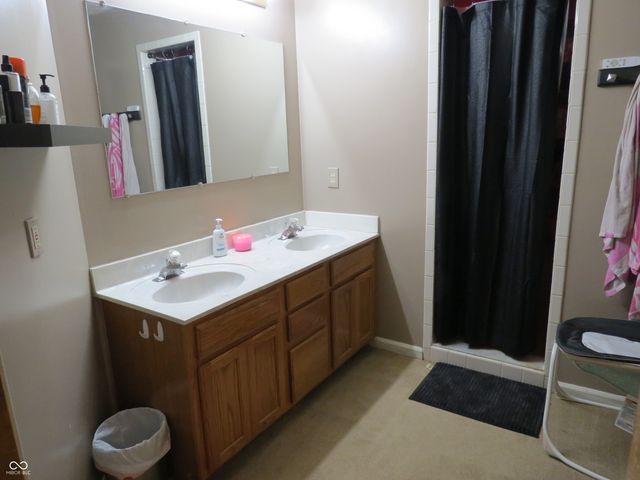 1545 Black Oak Court, Franklin, IN 46131