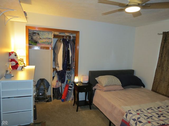 1545 Black Oak Court, Franklin, IN 46131