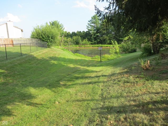 1545 Black Oak Court, Franklin, IN 46131