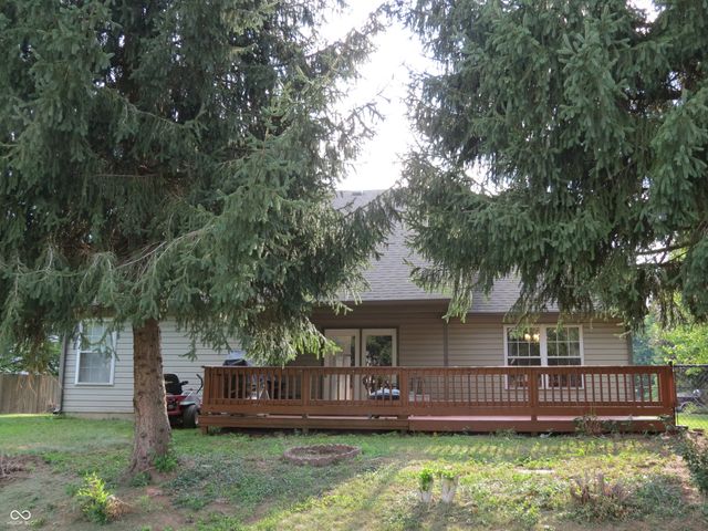 1545 Black Oak Court, Franklin, IN 46131