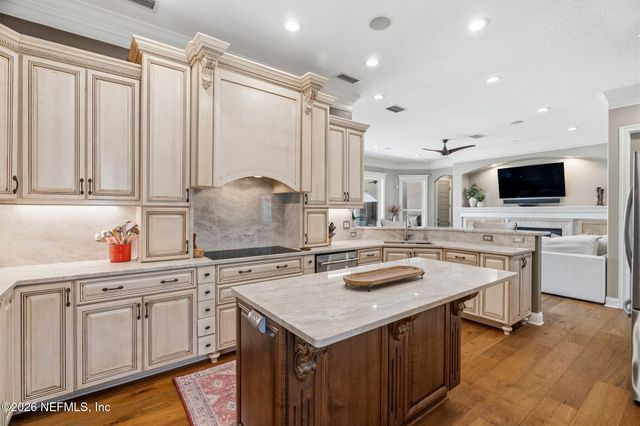 105 LAUREL Way, Ponte Vedra Beach, FL 32082