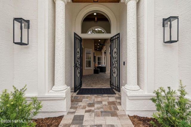105 LAUREL Way, Ponte Vedra Beach, FL 32082