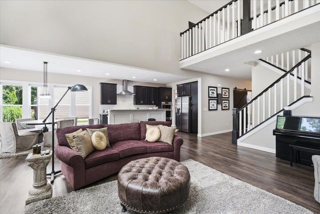 8000 Narrow Leaf Drive, Blacklick, OH 43004