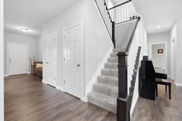 8000 Narrow Leaf Drive, Blacklick, OH 43004