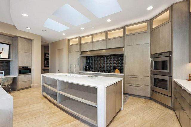 607 Rocky Creek, Palm Desert, CA 92260