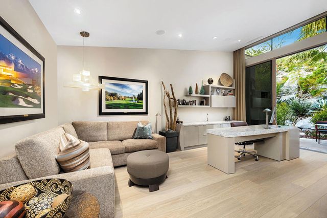 607 Rocky Creek, Palm Desert, CA 92260