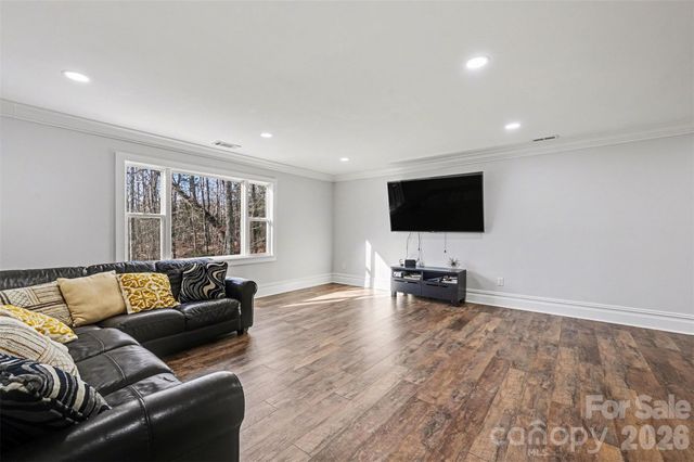 15200 August Lane, Charlotte, NC 28227