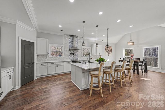 15200 August Lane, Charlotte, NC 28227