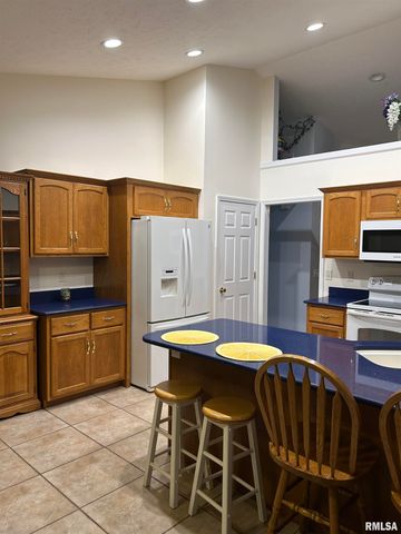 3904 Huxley Drive, Springfield, IL 62711