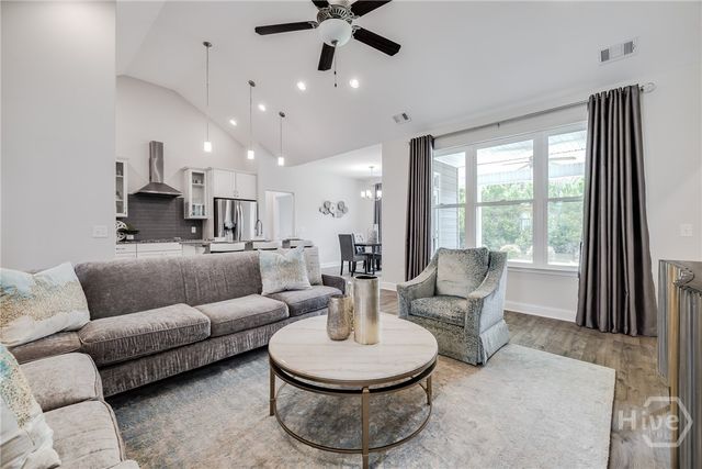 445 Highland Circle, Richmond Hill, GA 31324