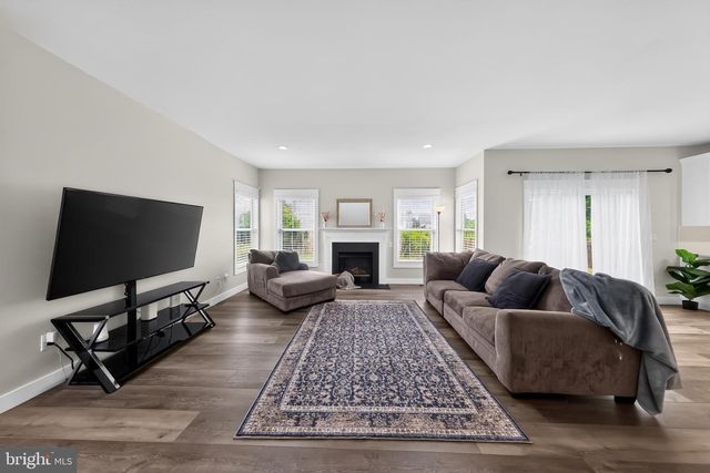 403 INKWELL CT, Oxford, PA 19363