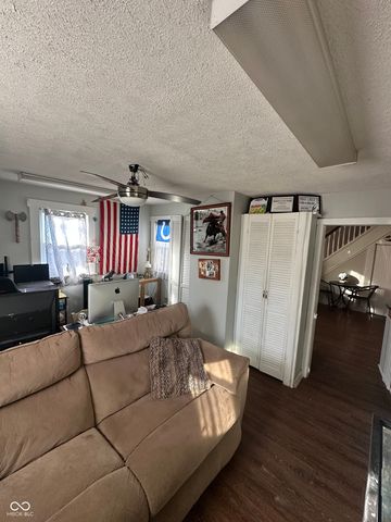 415 W 5th Street, Rushville, IN 46173