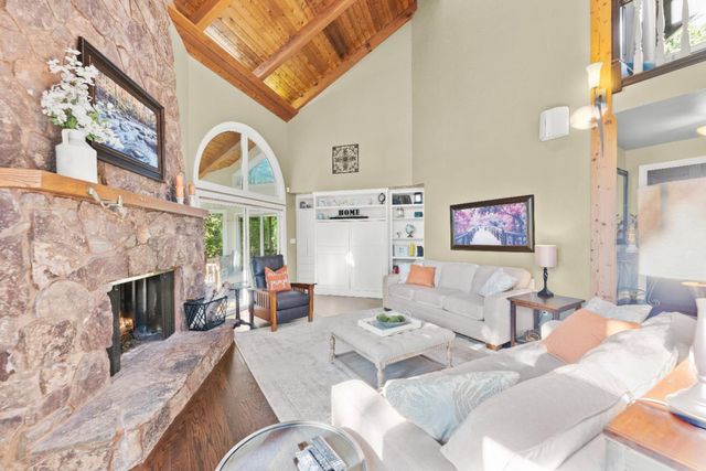 4255 Greenvale Rd, Fair Oaks, CA 95628