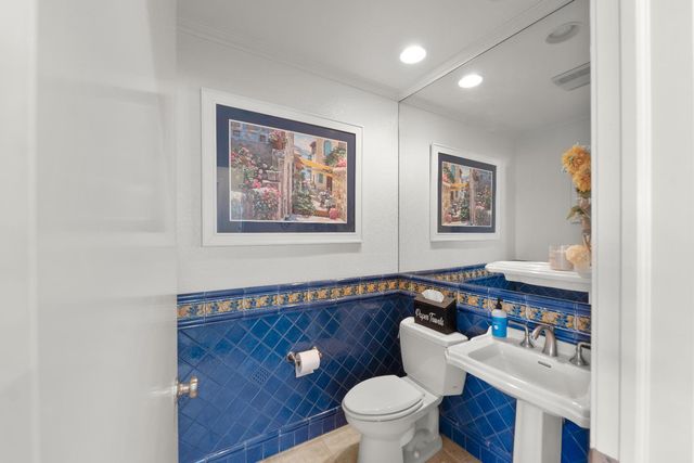 4255 Greenvale Rd, Fair Oaks, CA 95628