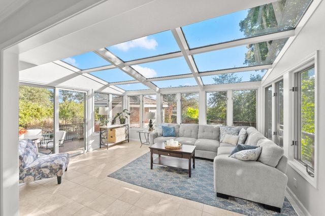 4255 Greenvale Rd, Fair Oaks, CA 95628