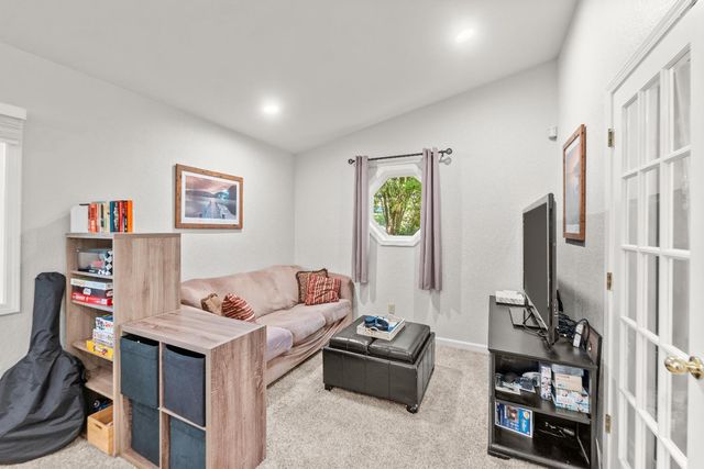 4255 Greenvale Rd, Fair Oaks, CA 95628