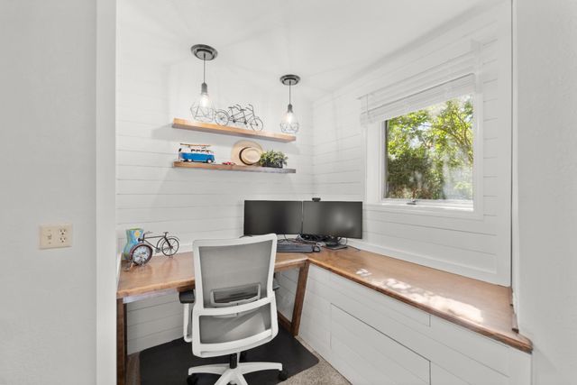 4255 Greenvale Rd, Fair Oaks, CA 95628