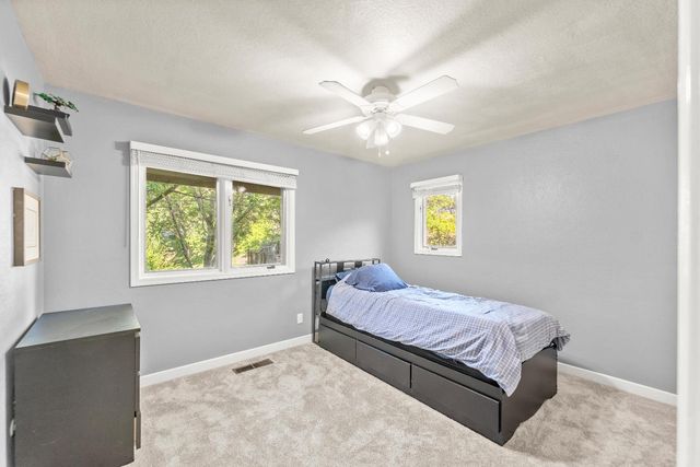 4255 Greenvale Rd, Fair Oaks, CA 95628