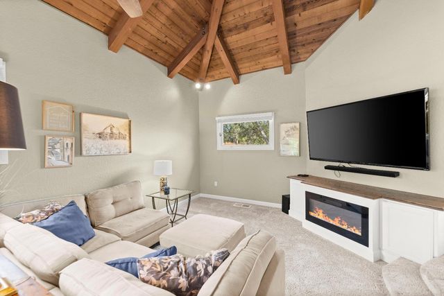 4255 Greenvale Rd, Fair Oaks, CA 95628