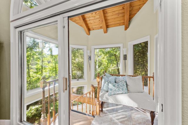 4255 Greenvale Rd, Fair Oaks, CA 95628