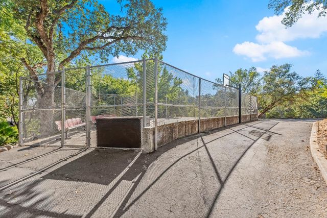 4255 Greenvale Rd, Fair Oaks, CA 95628