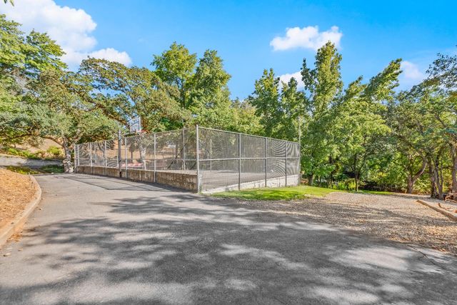 4255 Greenvale Rd, Fair Oaks, CA 95628