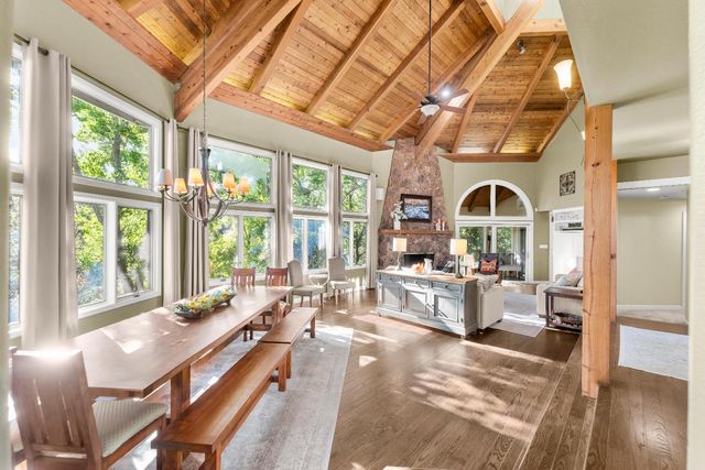 4255 Greenvale Rd, Fair Oaks, CA 95628