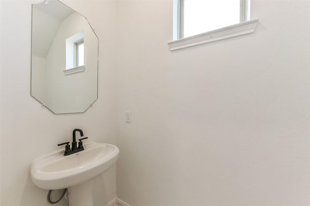 4221 Red Cedar Ring Lane, Pinehurst, TX 77362