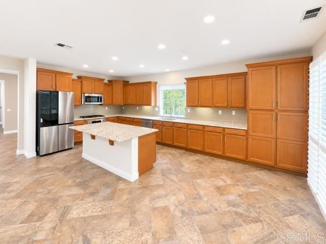 1247 Bellingham Dr, Oceanside, CA 92057