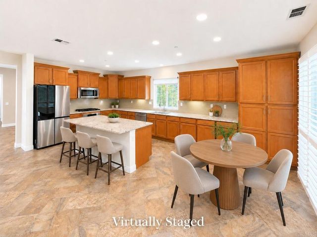 1247 Bellingham Dr, Oceanside, CA 92057