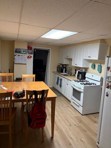 62 Wanda Avenue, Cheektowaga, NY 14211