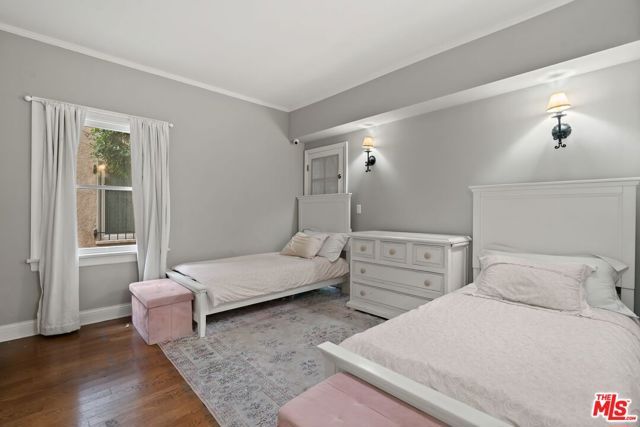 139 S Orange Drive, Los Angeles, CA 90036