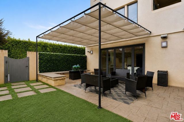 139 S Orange Drive, Los Angeles, CA 90036
