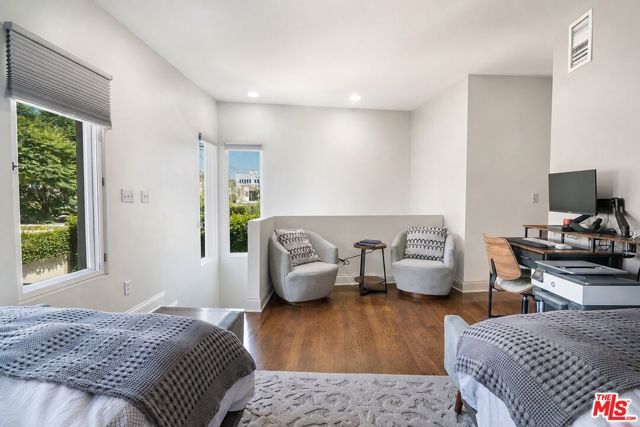 139 S Orange Drive, Los Angeles, CA 90036