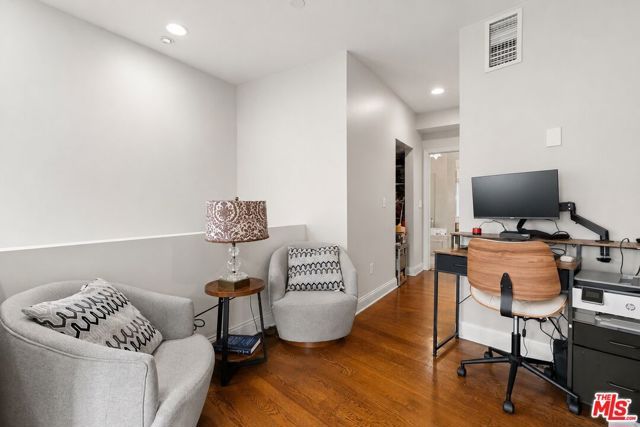 139 S Orange Drive, Los Angeles, CA 90036