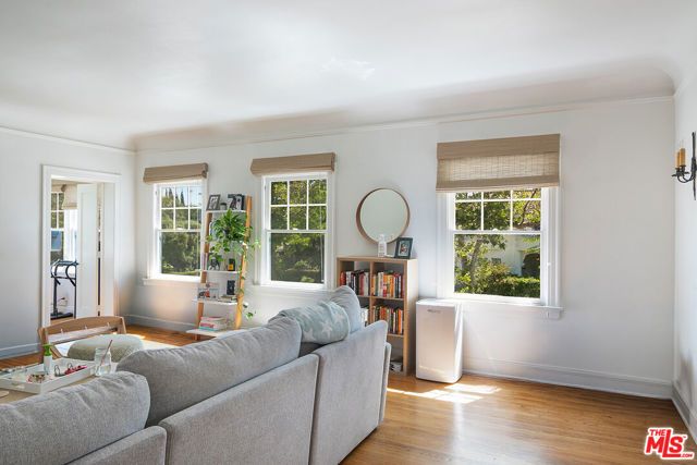 139 S Orange Drive, Los Angeles, CA 90036