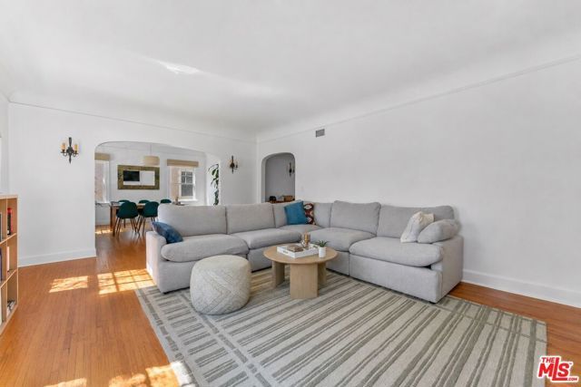 139 S Orange Drive, Los Angeles, CA 90036