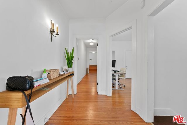 139 S Orange Drive, Los Angeles, CA 90036