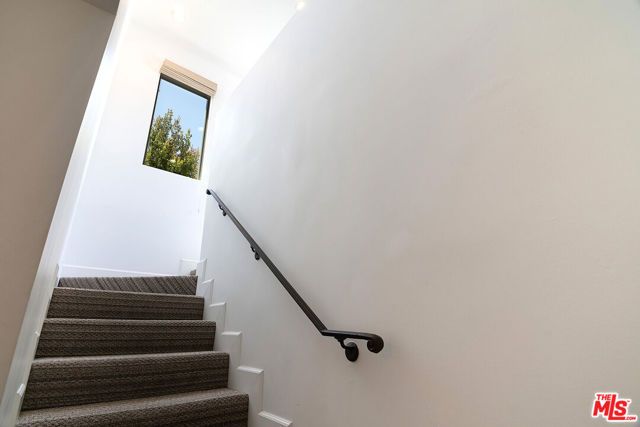 139 S Orange Drive, Los Angeles, CA 90036