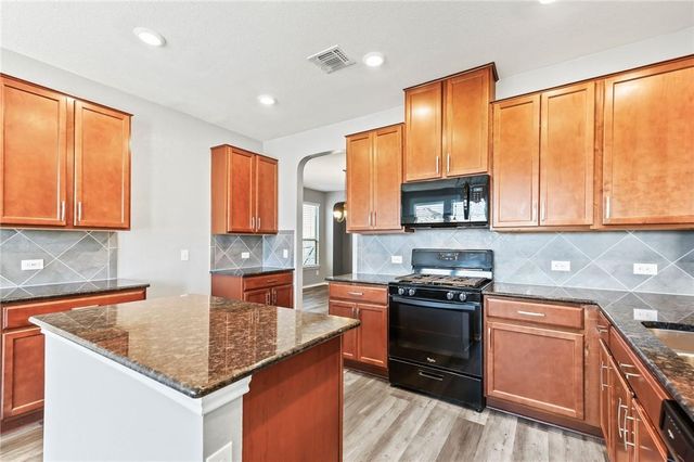 7937 Arezzo DR, Round Rock, TX 78665