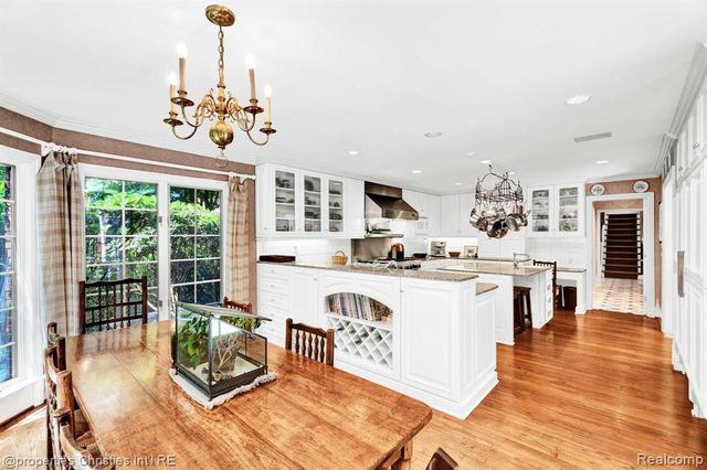 633 Hawthorne Street, Birmingham, MI 48009